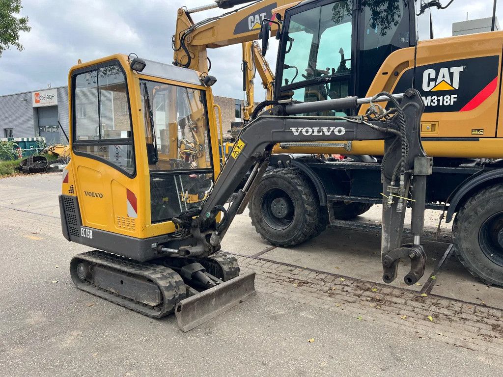 Volvo EC15B 3 Buckets