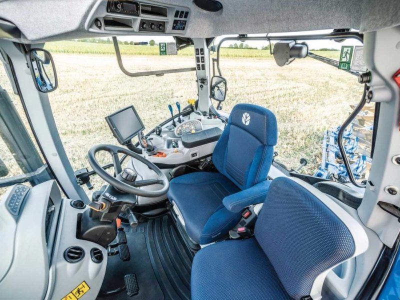 New Holland T5.120 AUTO COMMAND