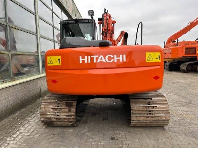 Hitachi Zaxis 130-3