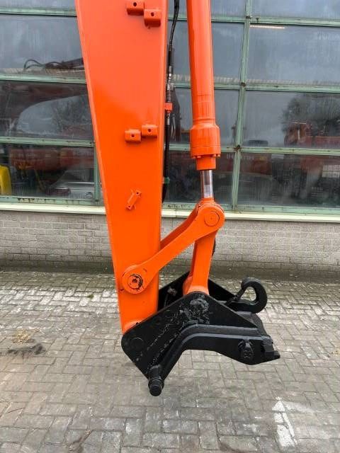 Hitachi Zaxis 130-3