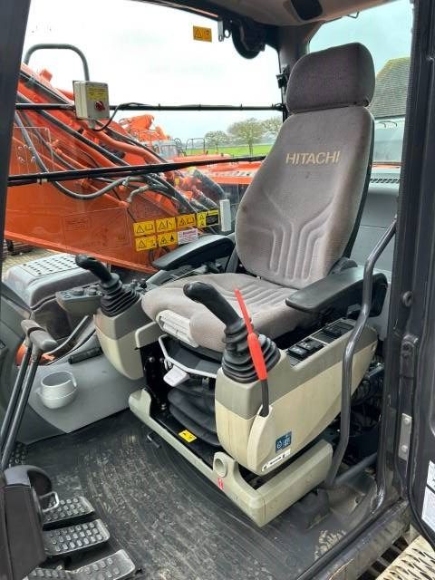 Hitachi ZAXIS 290LC-5B