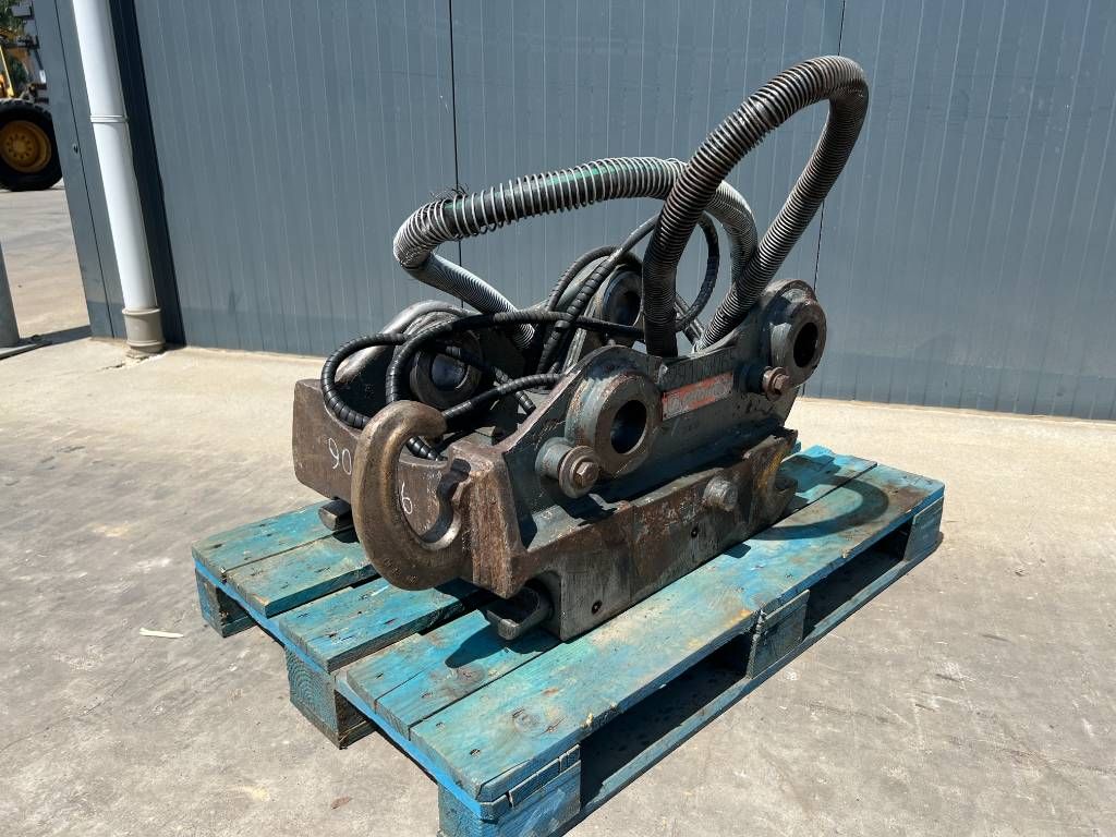 OilQuick OQ70/55 - 323E