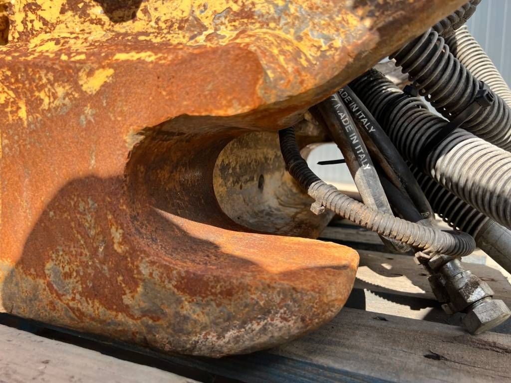 OilQuick OQ80 - 330F / 329E