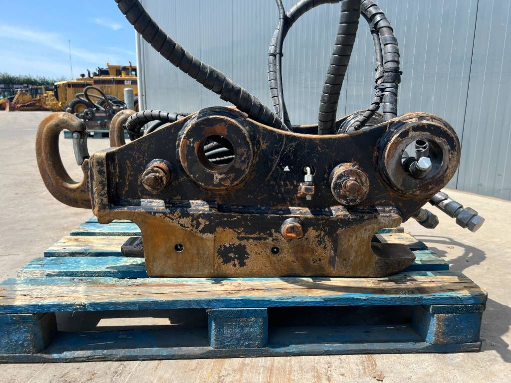 OilQuick OQ80 330D - 336D - 336E - 336F DB-stick