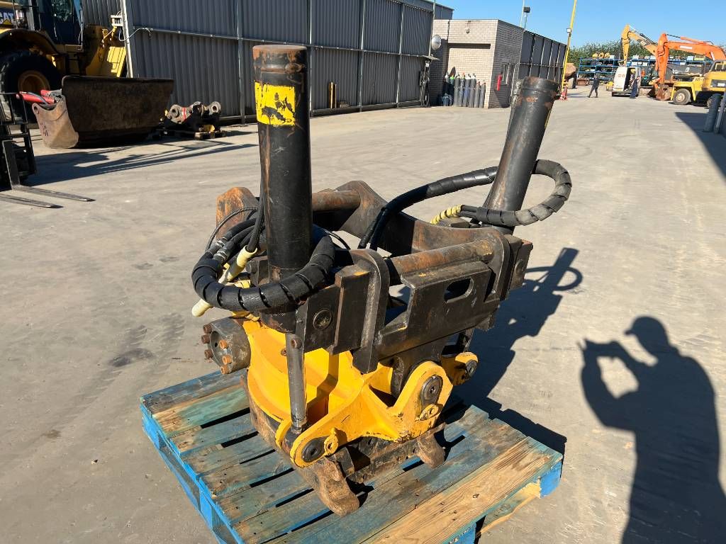 Engcon EC30 - S70