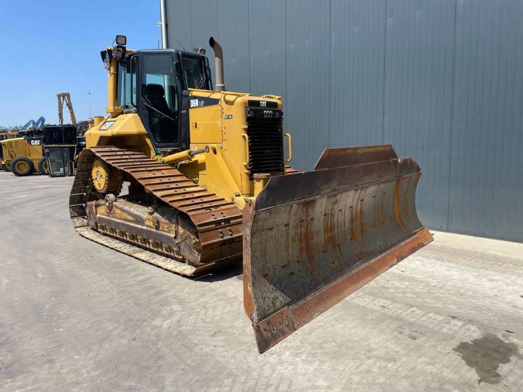 CAT D 6 N LGP