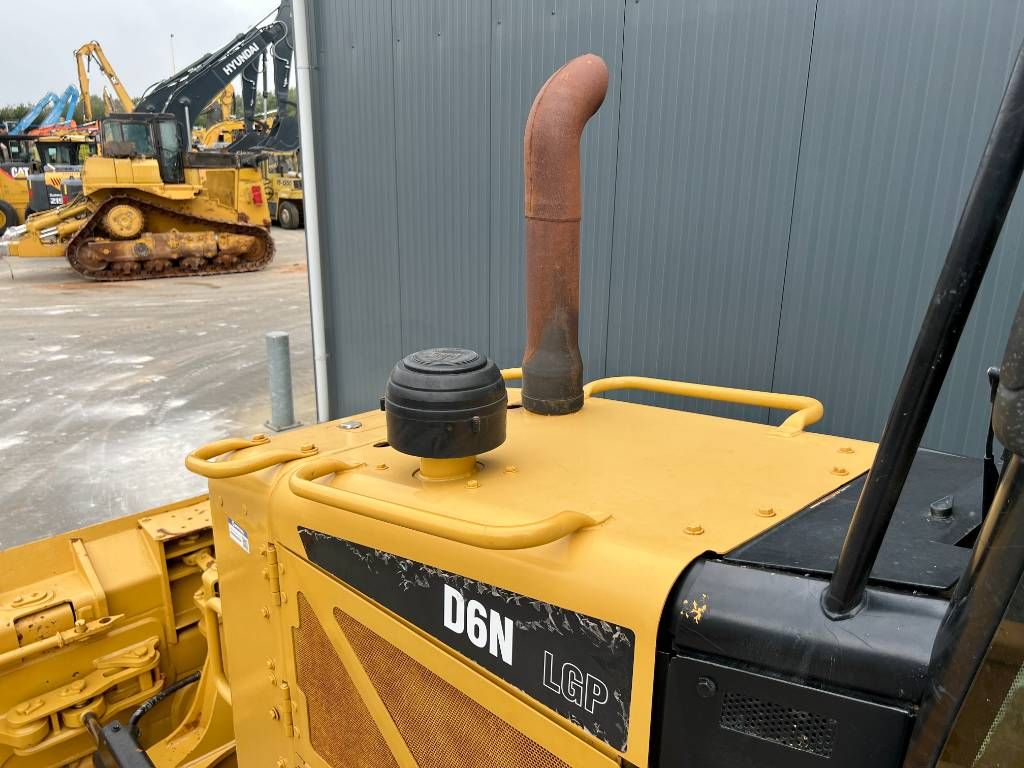 CAT D6N LGP