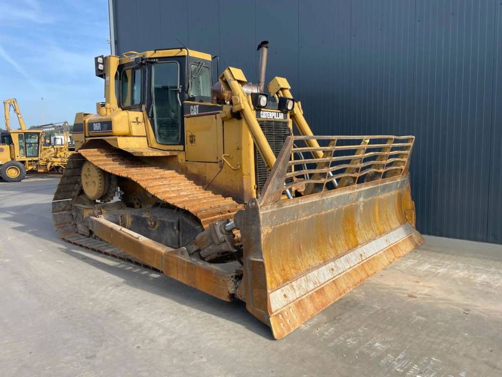 CAT D6R LGP
