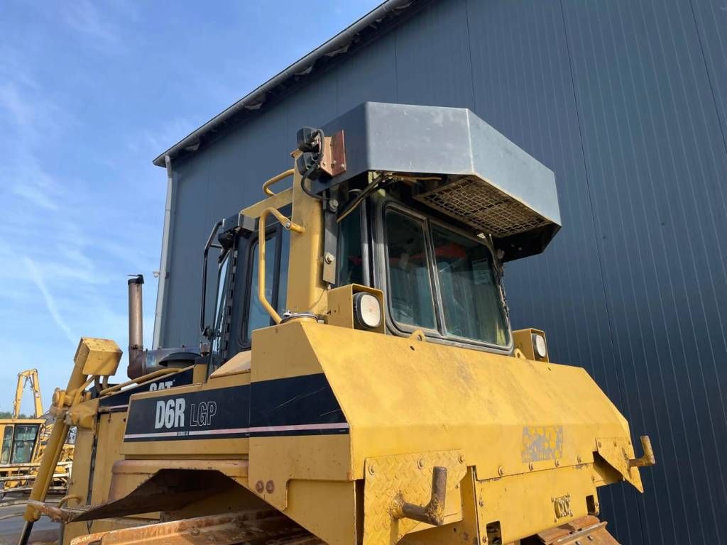 CAT D6R LGP