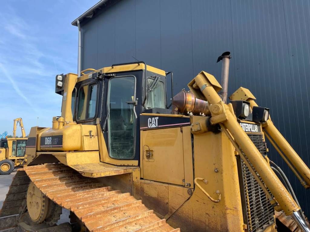 CAT D6R LGP
