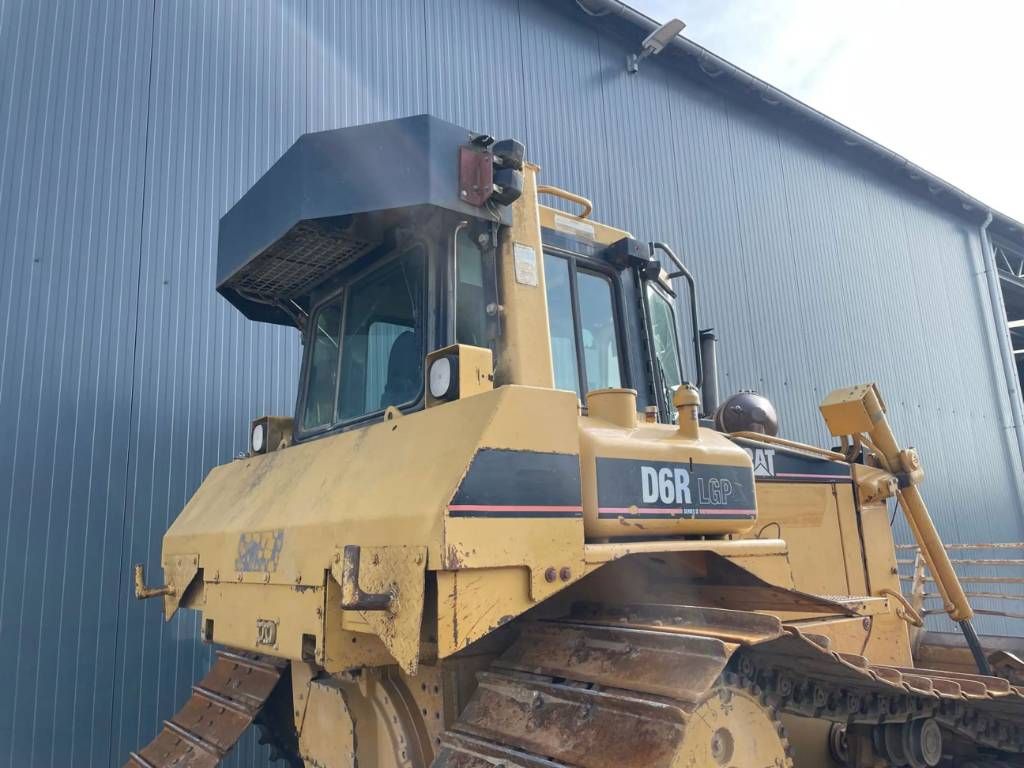 CAT D6R LGP
