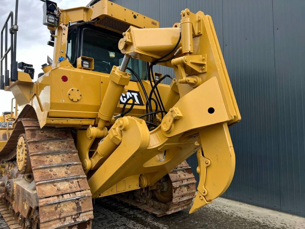 CAT D8T - CE - New Ripper