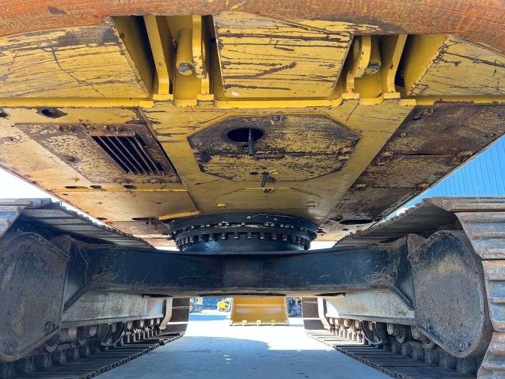 CAT 320C L