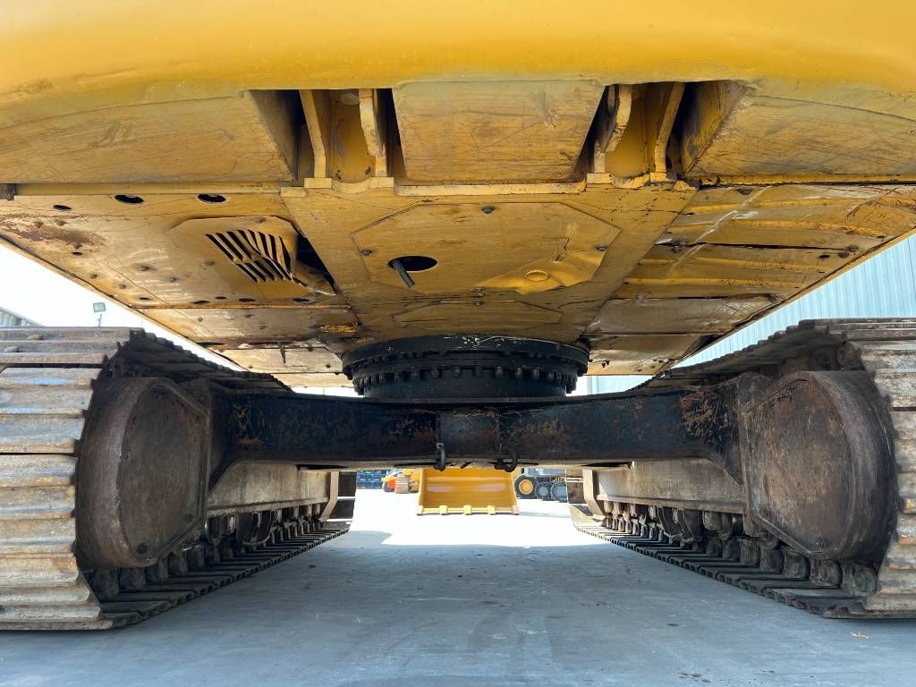 CAT 320D L