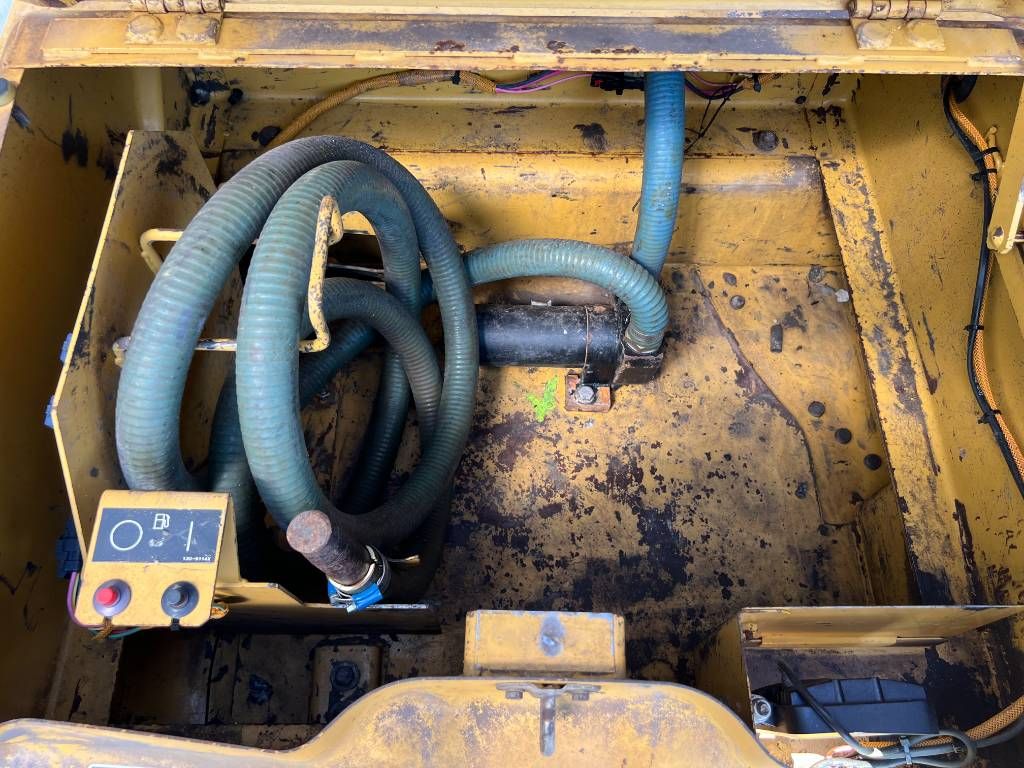 CAT 320D L