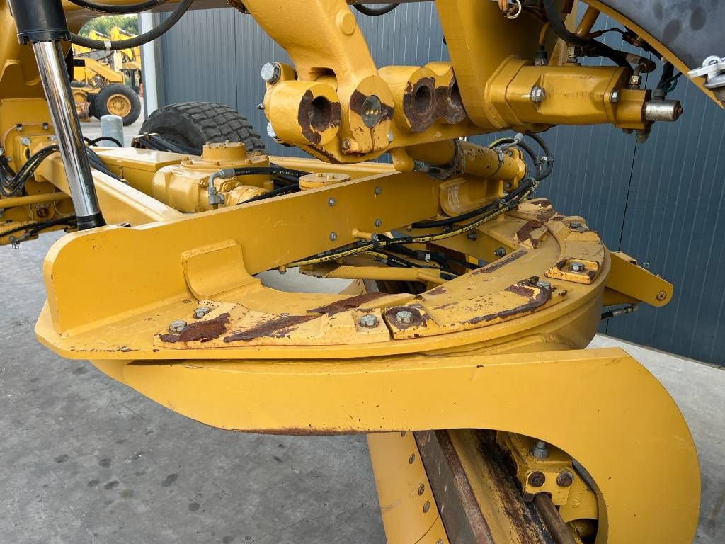 CAT 140M
