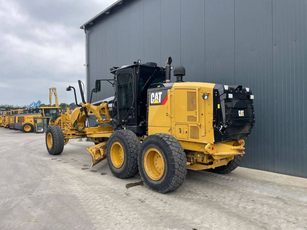 CAT 140M3 AWD