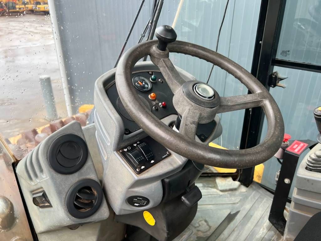 CAT CP76