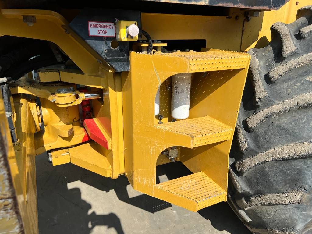 CAT CP76