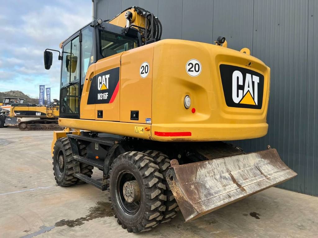 CAT M316F