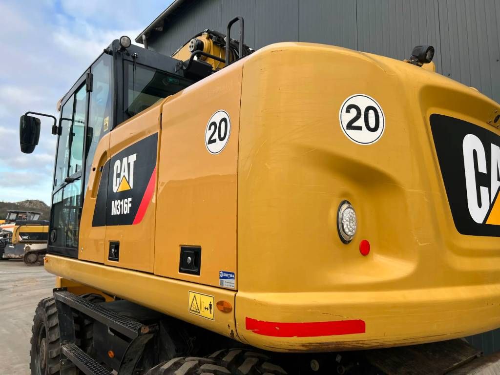 CAT M316F