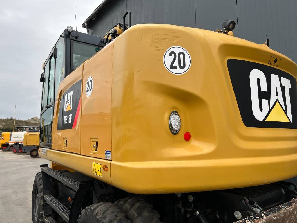 CAT M318F - Extremely Nice Condition