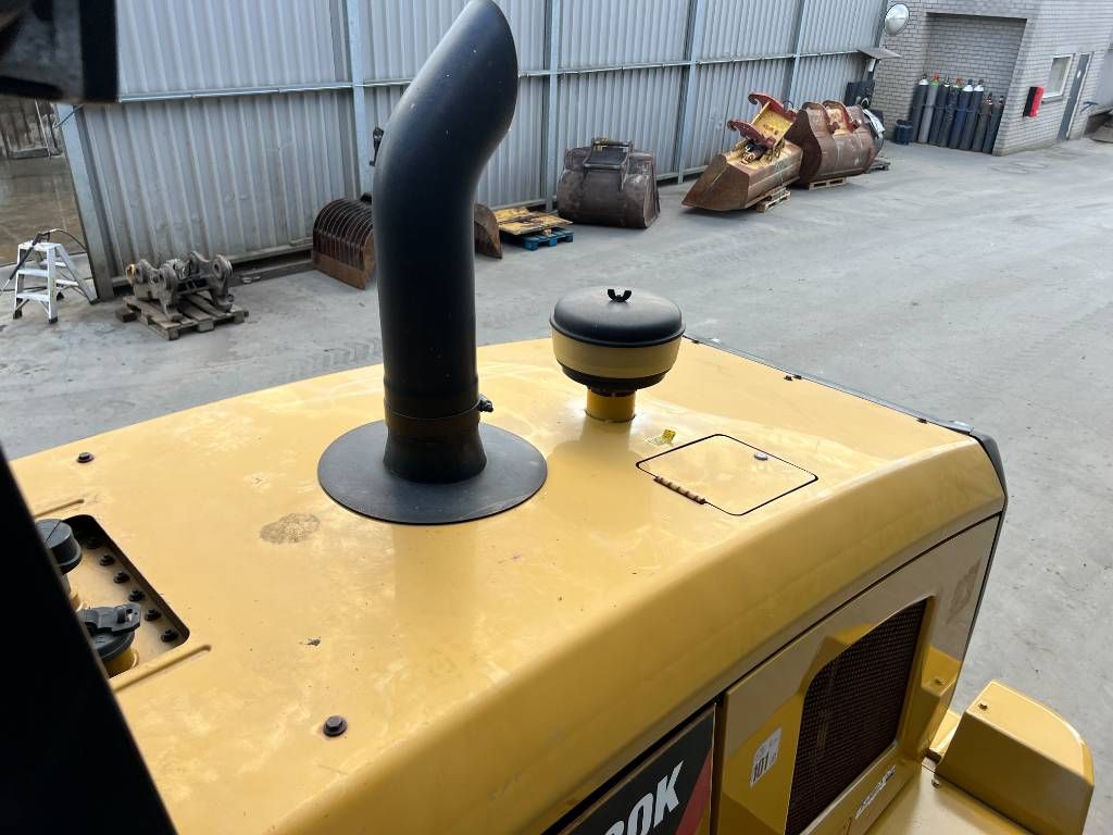 CAT 930K