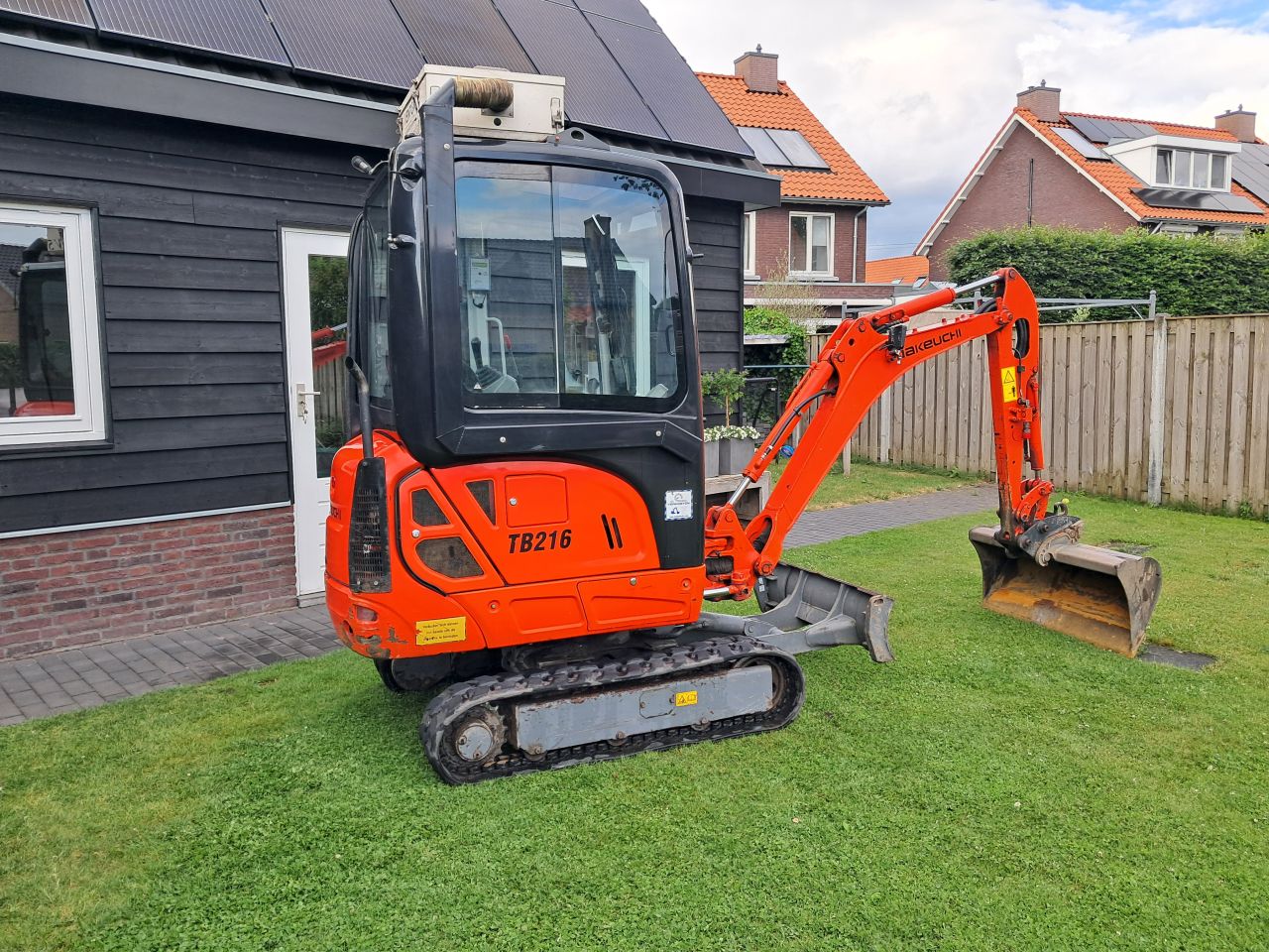 Minigraver Takeuchi TB216 ( Bj 2015 ) Graafmachine / Minikraan