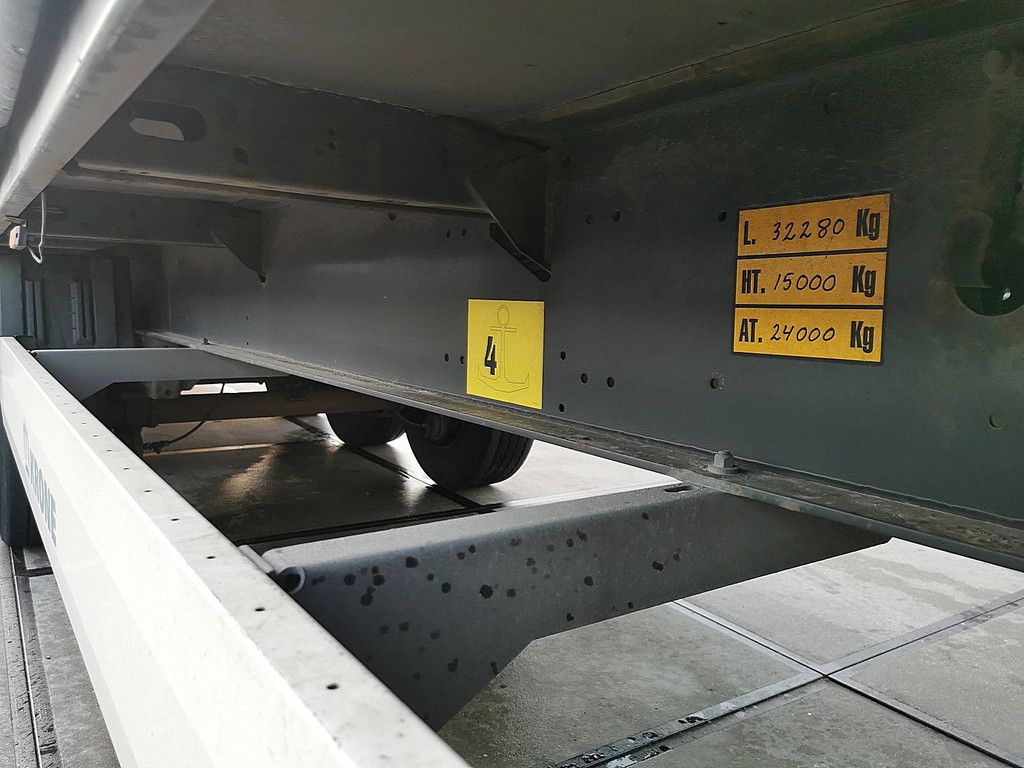 KRONE SDP 02 bär 2 tons taillift