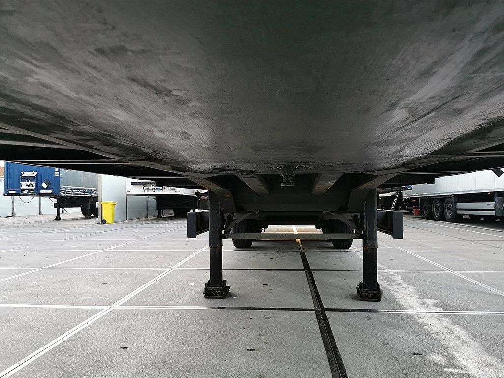 KRONE SDP 02 bär 2 tons taillift