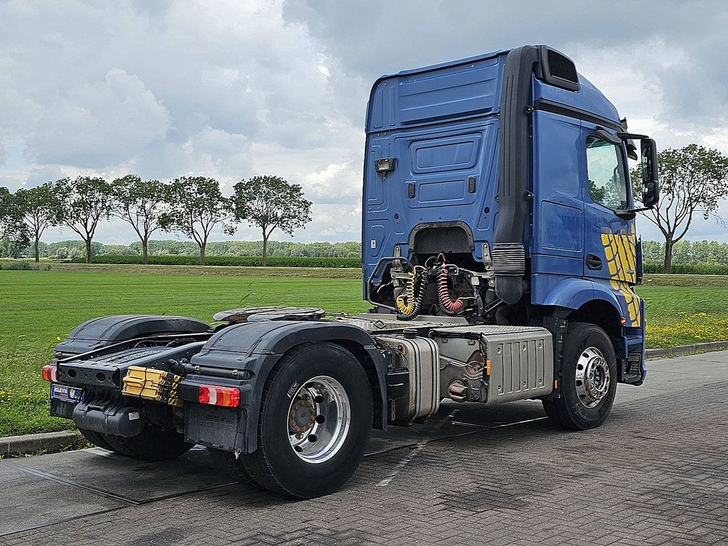 MERCEDES-BENZ ACTROS 1843