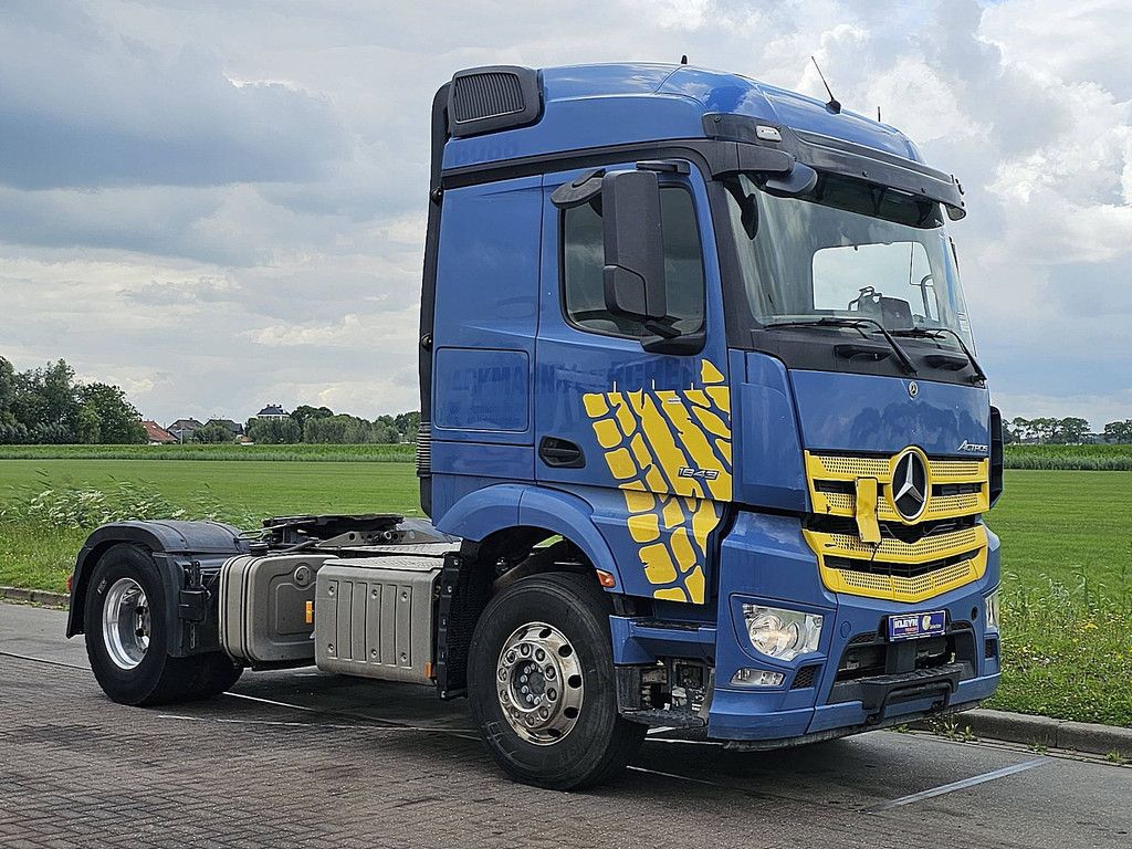 MERCEDES-BENZ ACTROS 1843