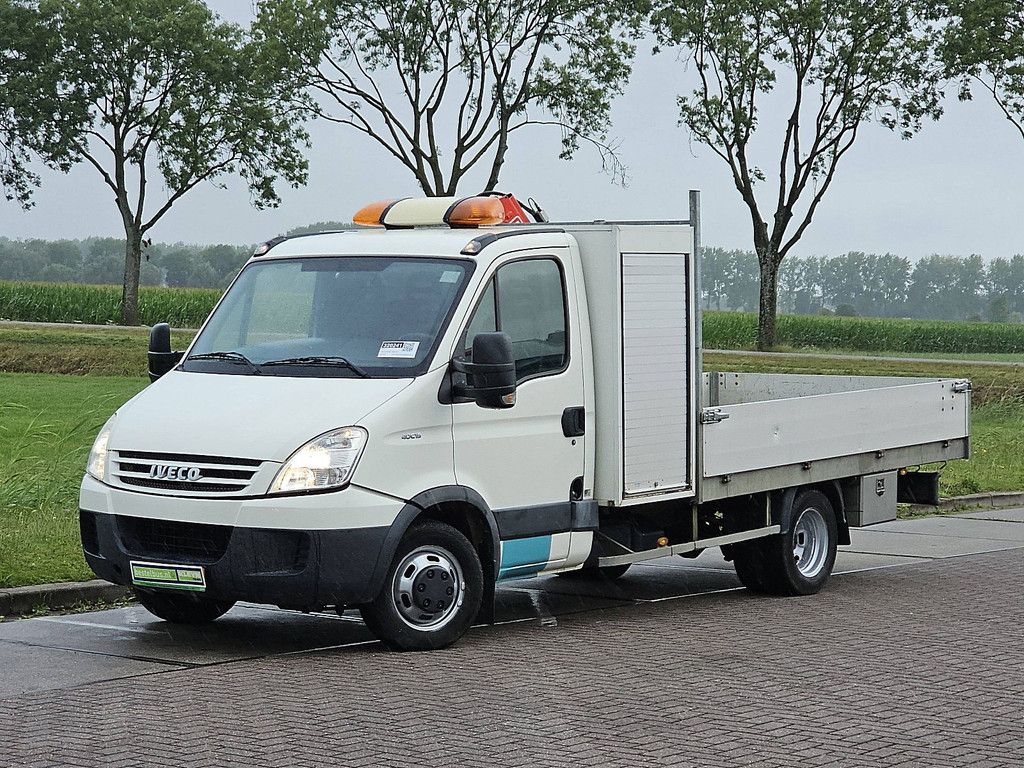 IVECO DAILY 40C15 xl fassi laadkraan