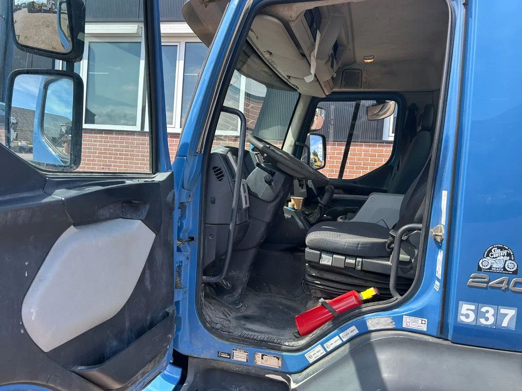 Volvo FL 240