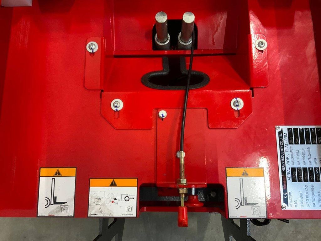 Scissor lift Mantall XE80N Electric 230kg 7.8m 2023 New