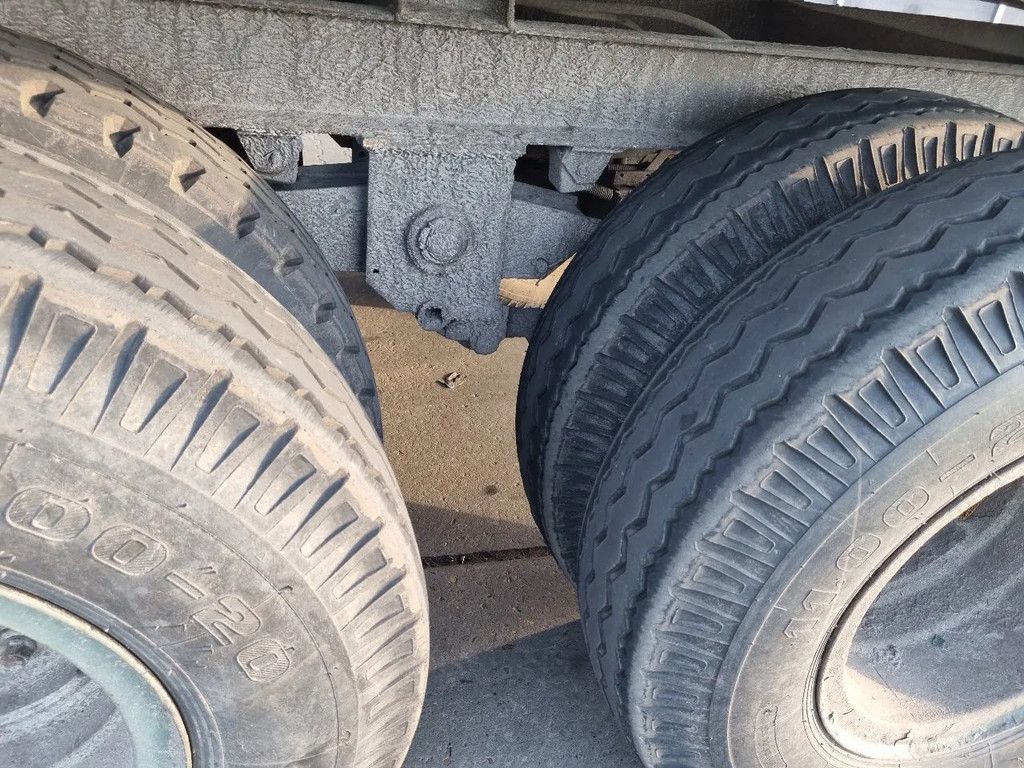 Diversen LANGE STRO WAGEN bladgeveerd hydr geremd LZV KENT