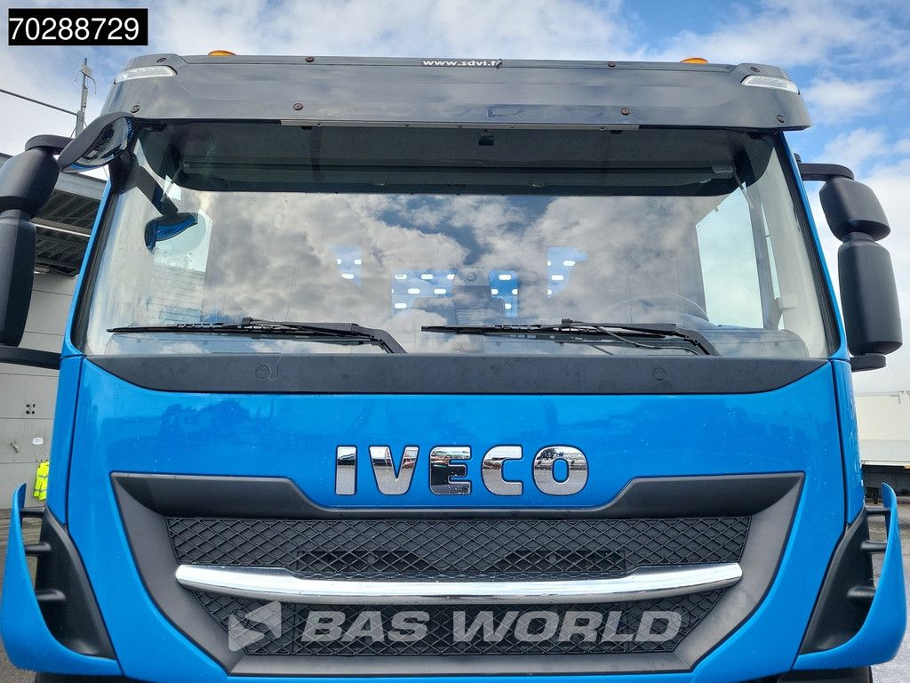 Iveco X-Way 420 6X2 Machine transporter Hydraulic Ramp Lift+steering axle ACC Euro 6