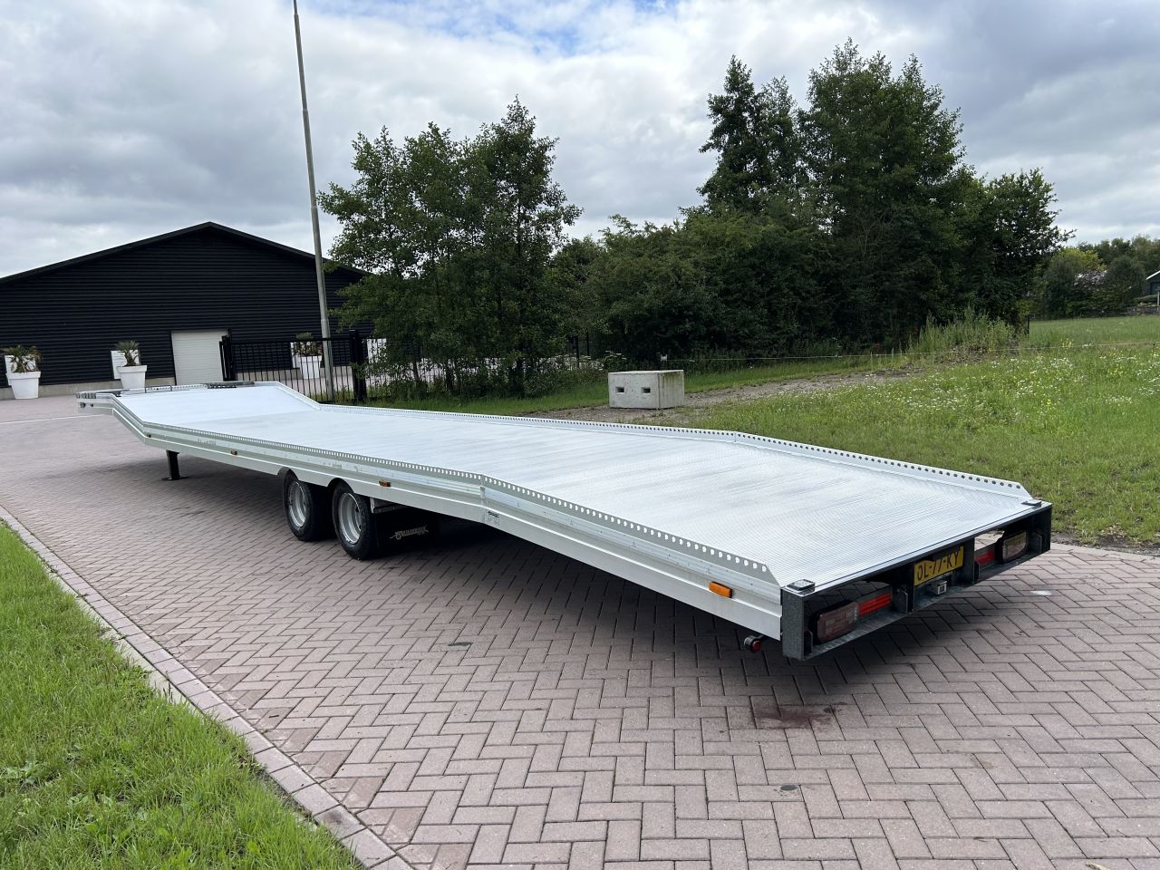 Be oplegger 8 TON ambulance auto transporter Veldhuizen 13.60