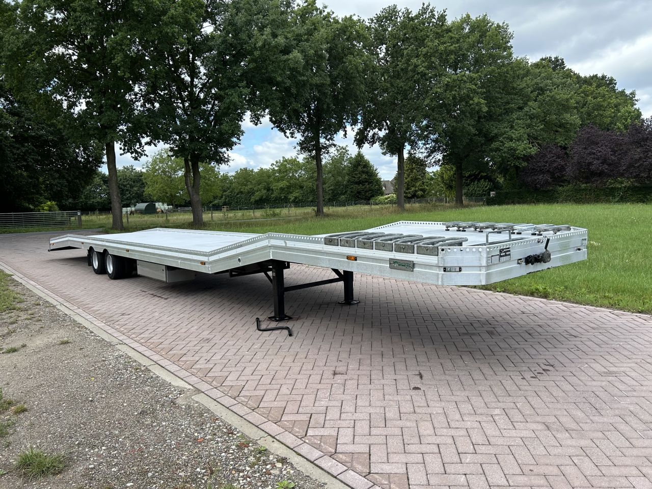 Be oplegger 8 TON ambulance auto transporter Veldhuizen 13.60