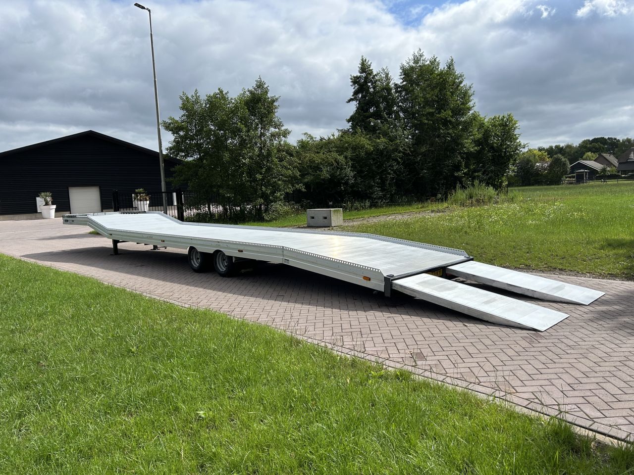 Be oplegger 8 TON ambulance auto transporter Veldhuizen 13.60