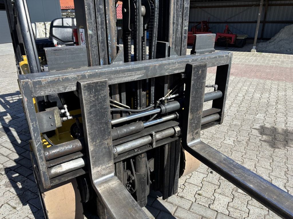 Yale GLP35VX Triplo mast 4.550mm, LPG, Side Shift.