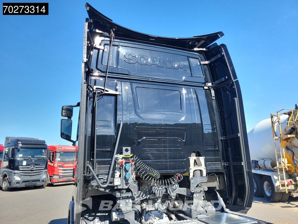 Scania S460 4X2 Retarder 2xTanks LED Standklima ACC Euro 6
