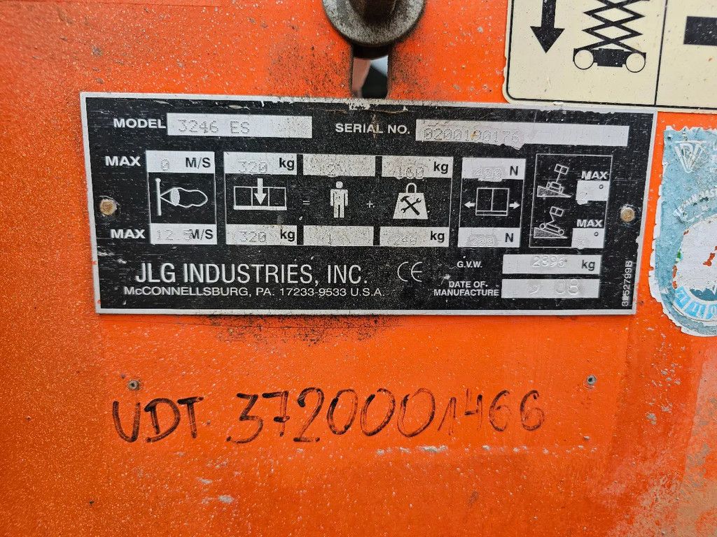 JLG 2146es 12 m schaarlift hoogwerker
