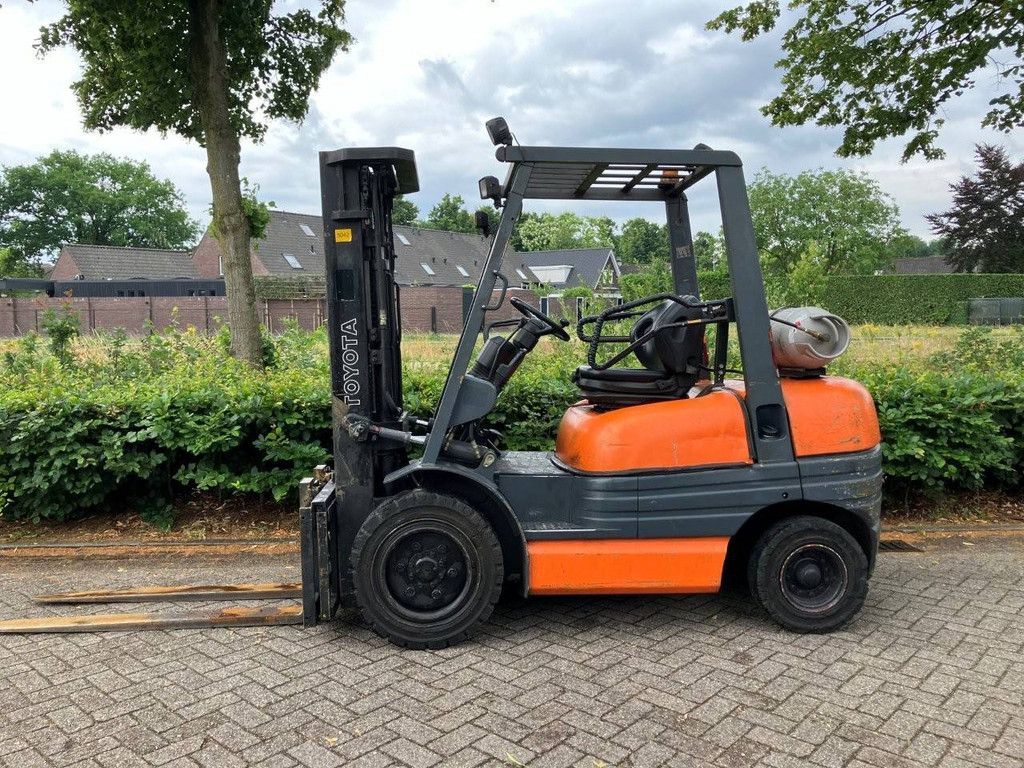 Heftruck Toyota 02-6FGF-30 LPG 2750kg 3.3m 1994