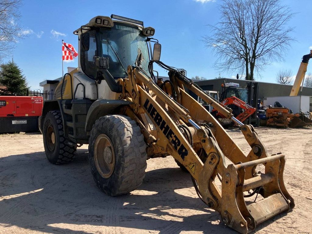 Wiellader Liebherr L524 Diesel 2008