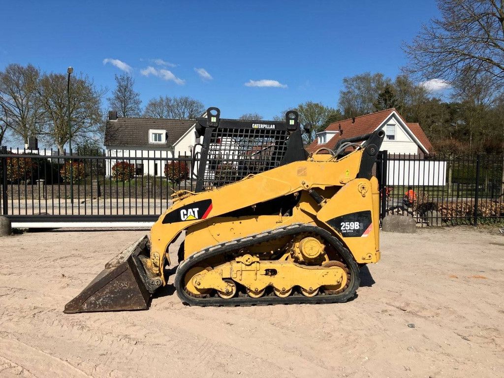 Skid steer loader Caterpillar 259B Diesel 2011