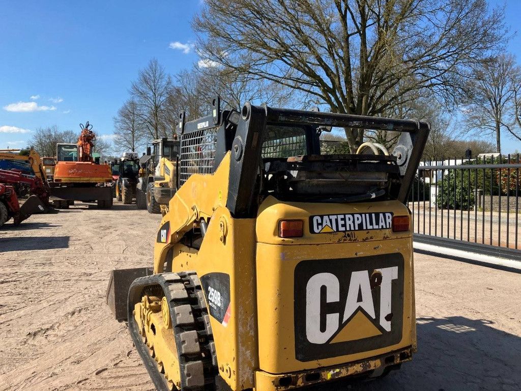 Skid steer loader Caterpillar 259B Diesel 2011