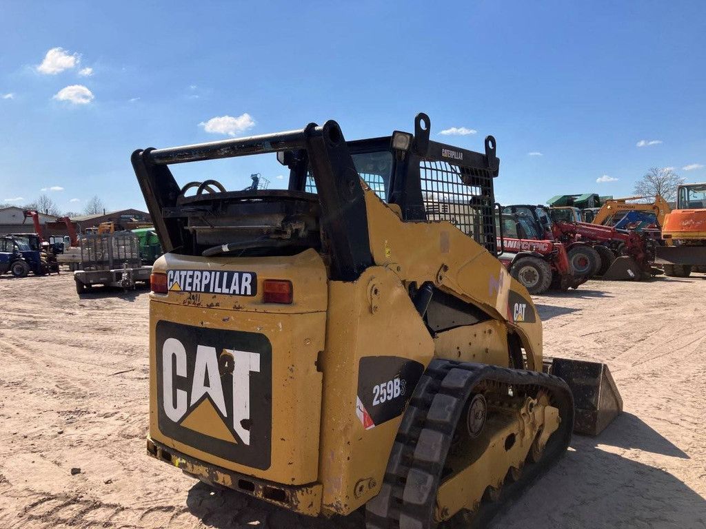 Skid steer loader Caterpillar 259B Diesel 2011