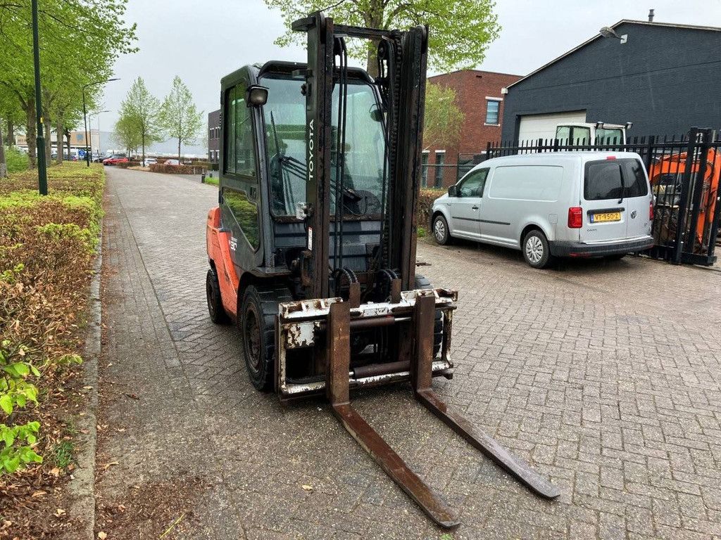 Forklift Toyota 02-8FDF30 Diesel 3000kg 2012