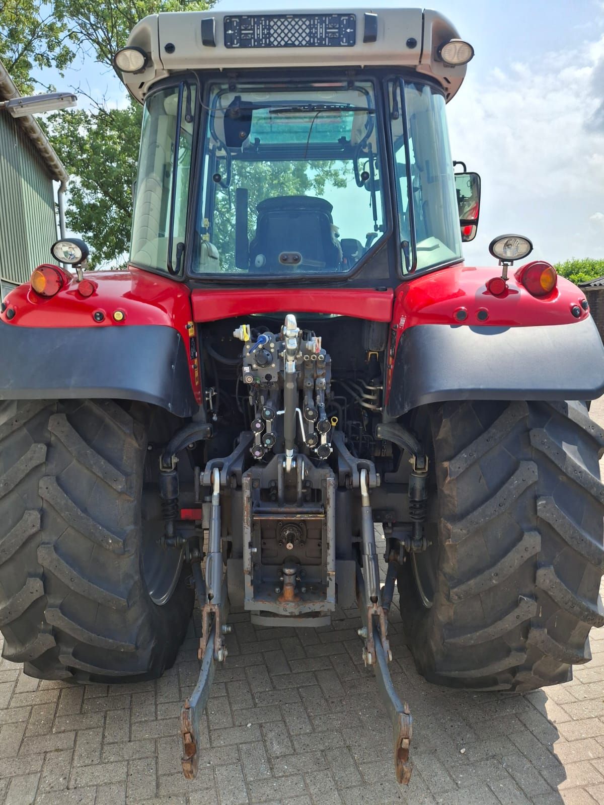 Massey Ferguson 6713S